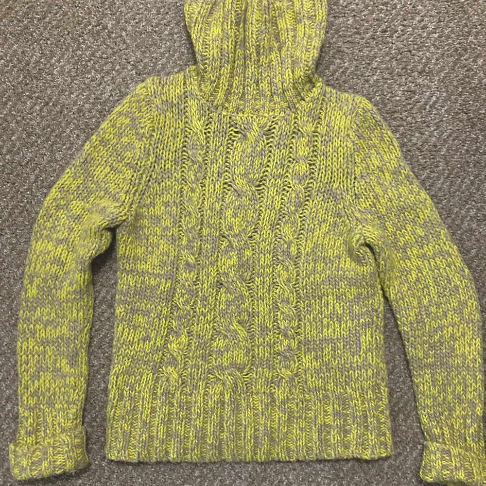 Size M turtle neck sweater, green, and gray.